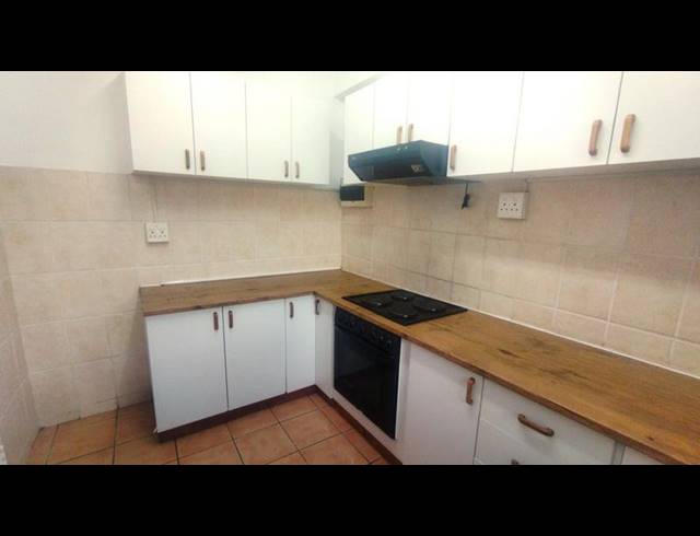 2 BEDROOM APARTMENT FOR SALE IN PELHAM